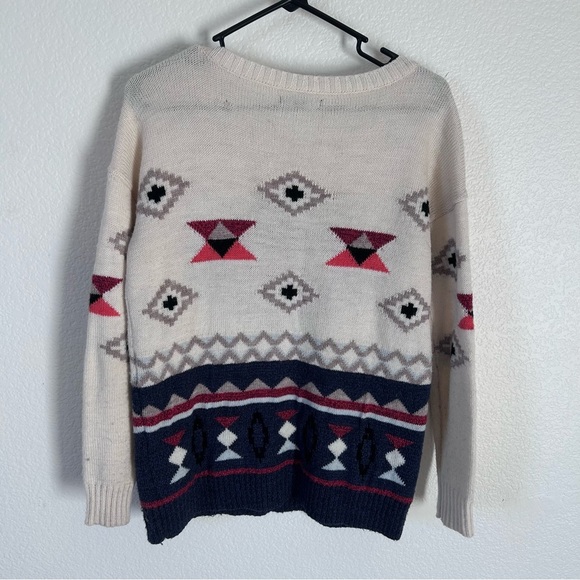 American Eagle Outfitters Beige and Burgundy Geometric Sweater - Picture 2 of 8
